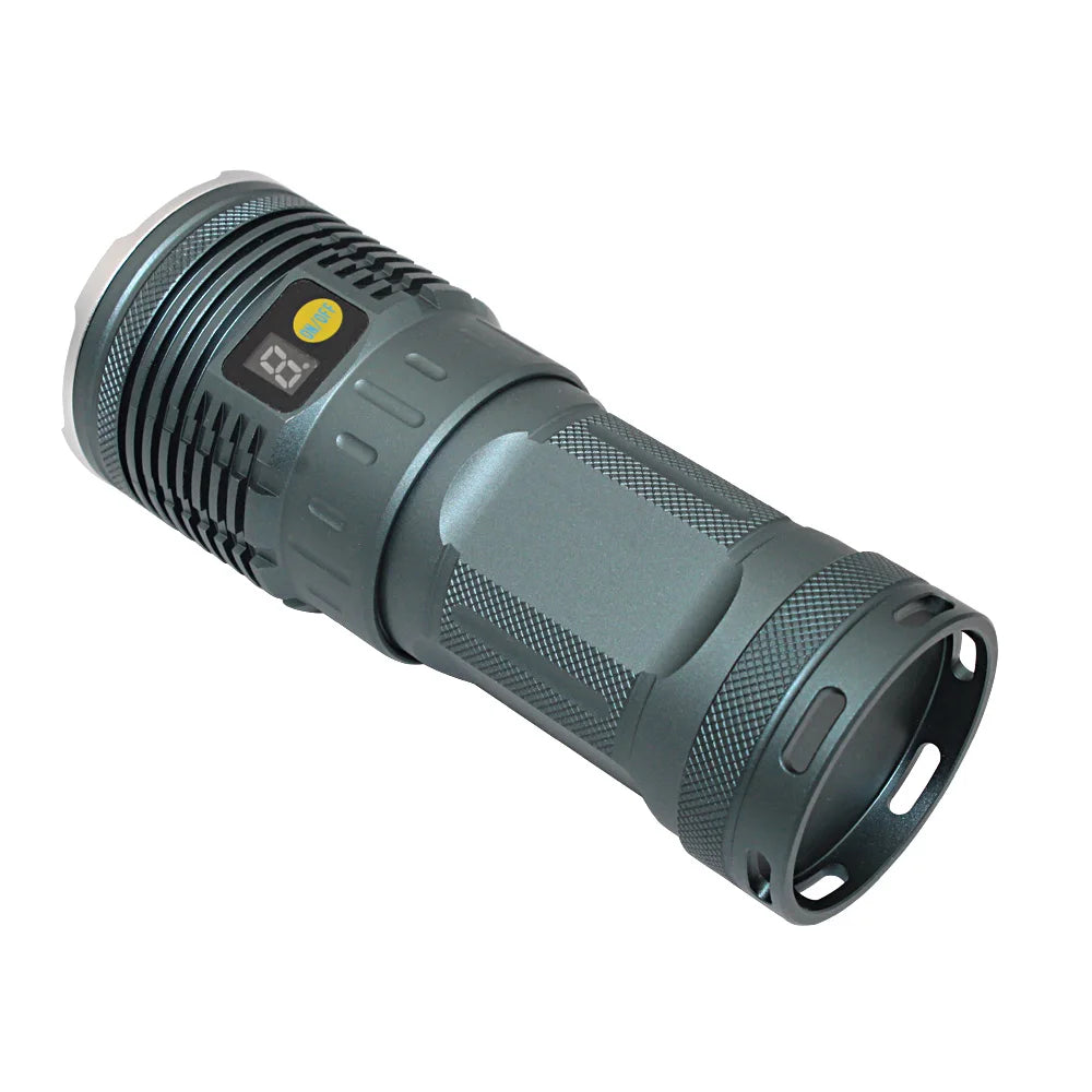 Lampe de poche LED 18 * T6 LED 4 * 18650